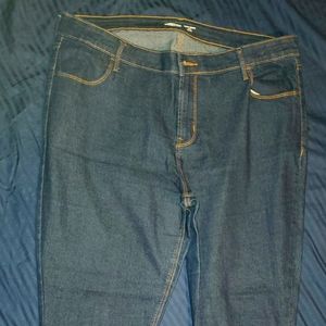 size 18 old navy skinny jeans